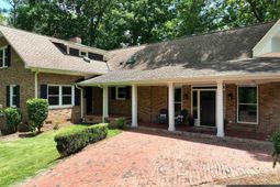 130 Pinewood Drive  photo 4