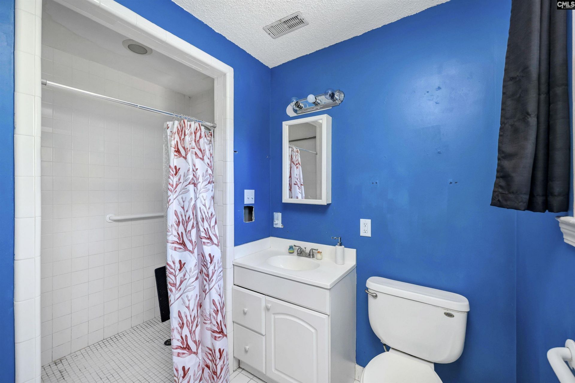 201 Weir Road  Photo 13