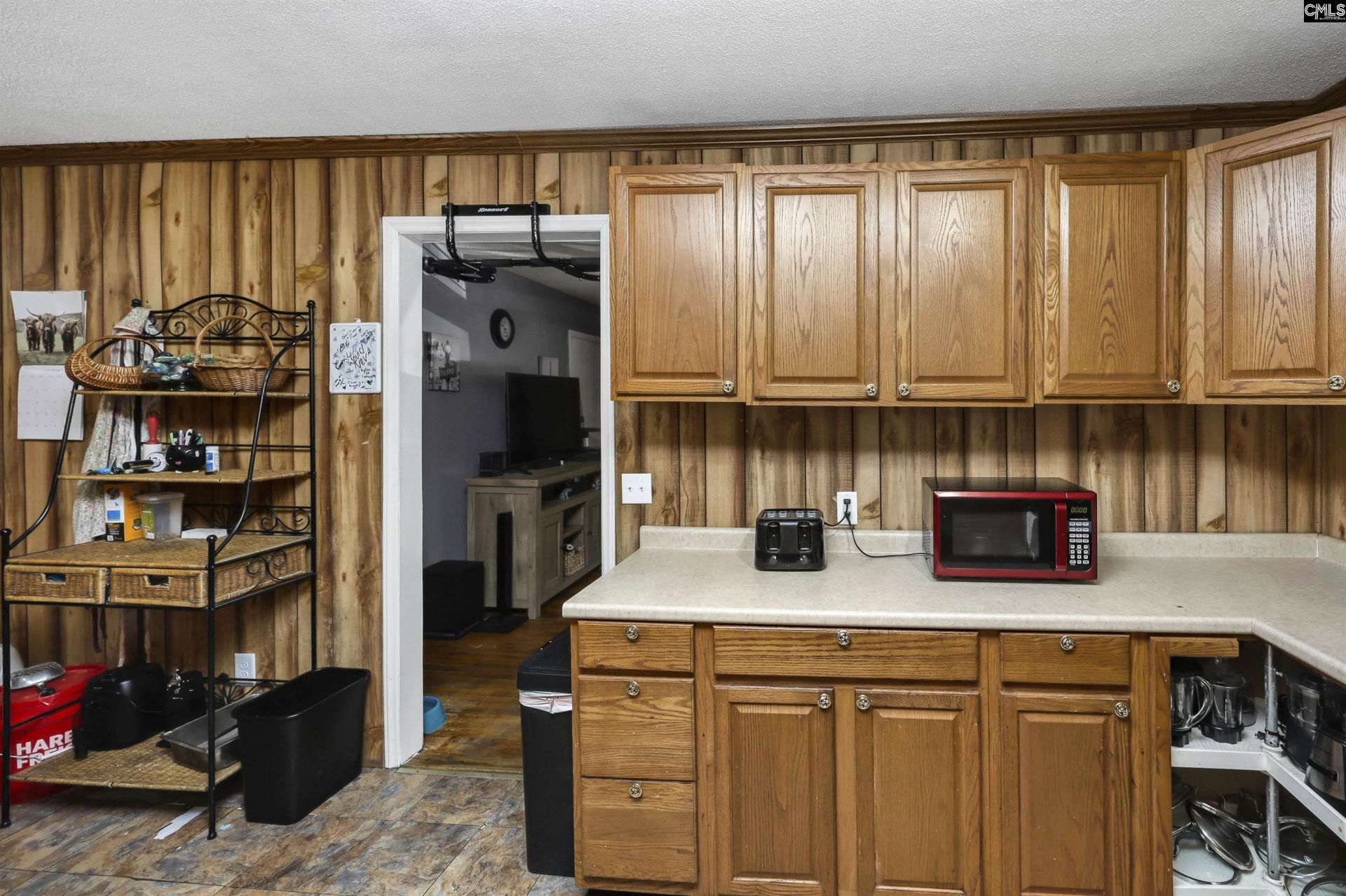 201 Weir Road  Photo 5
