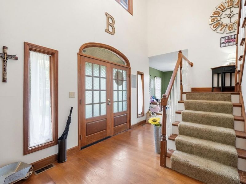 185 Woods Edge Court, Union Twp, OH 45177 Photo 6