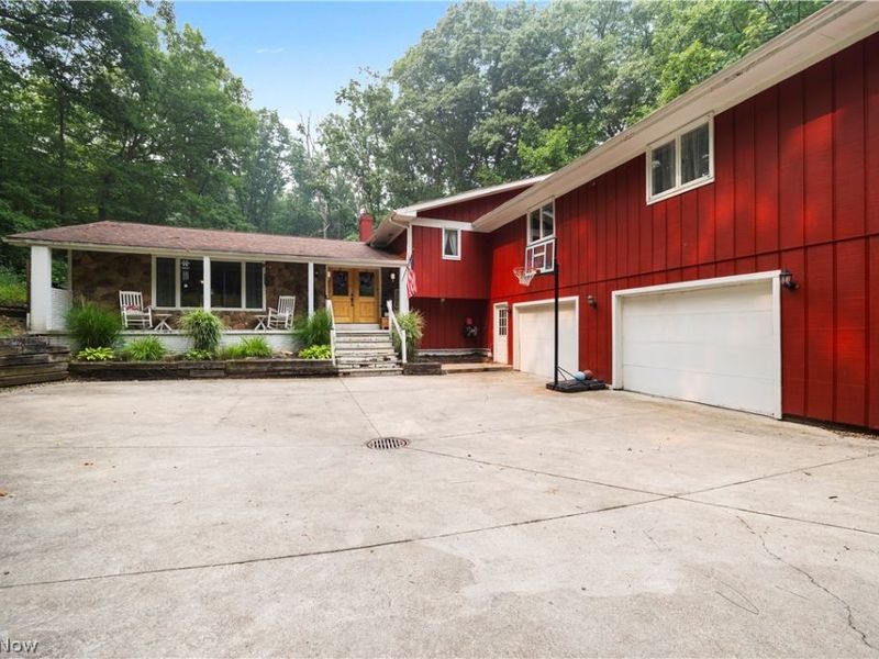 2124 Hinckley Hills Road, Hinckley, OH 44233 Photo 2