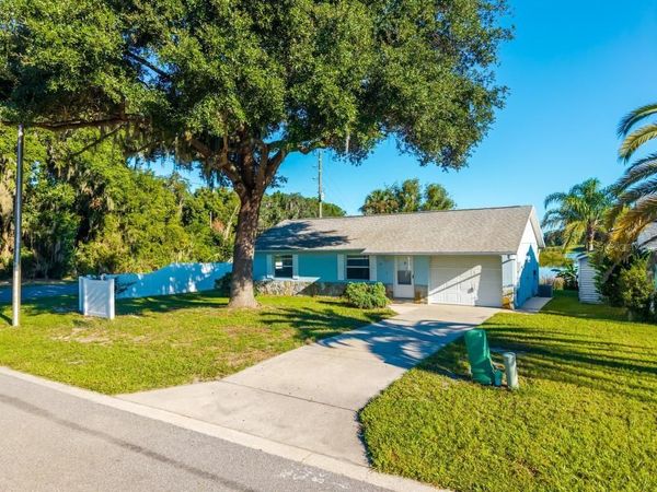 57 CAYMAN CIRCLE, UMATILLA, FL 32784