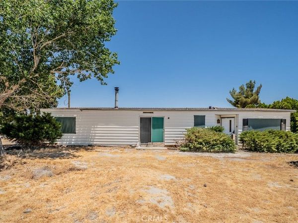19175 Kailua , Adelanto, CA 92301