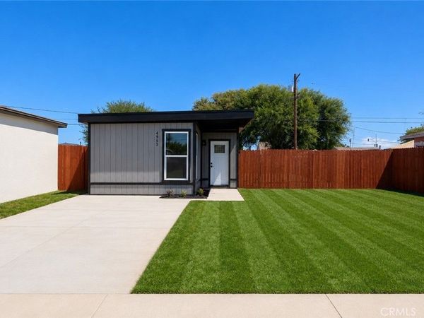 4953 E San Carlos , Compton, CA 90221
