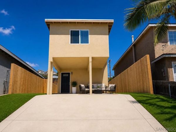 9834 Saint George Street, Spring Valley, CA 91977