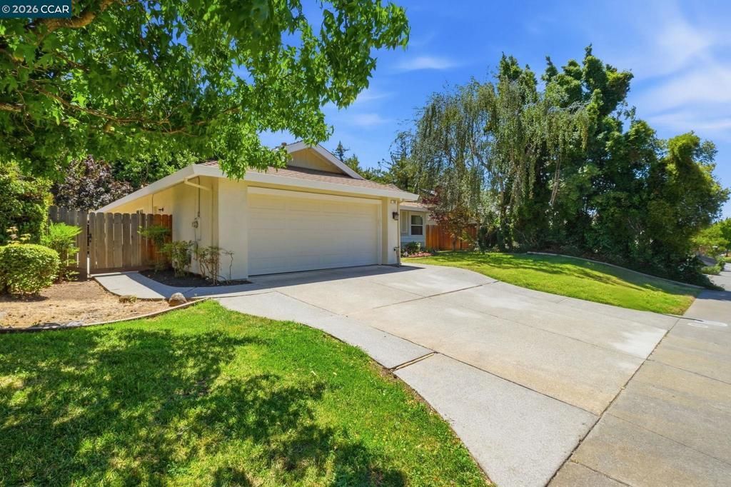 790 Rose Dr, Benicia, CA 94510 Main Photo