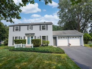 931 Little Pond Way , Webster, NY 14580
