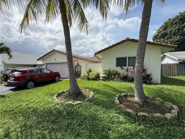 9341 NW 39th St , Sunrise, FL 33351