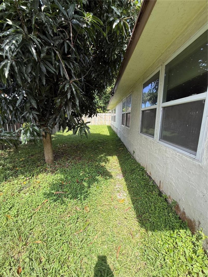 9341 NW 39th St , Sunrise, FL 33351 Photo