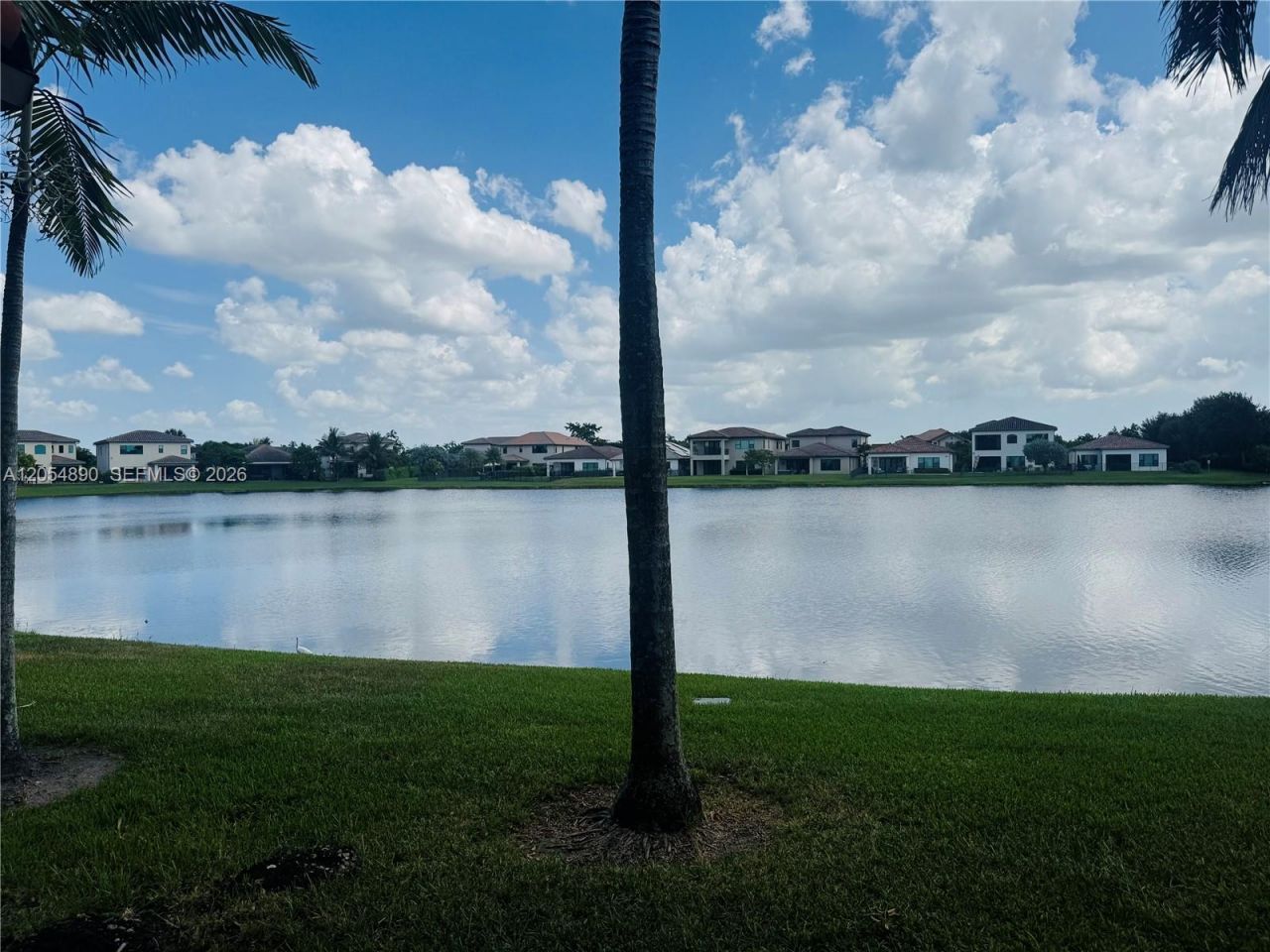 1409 SW 113th Ave, Pembroke Pines, FL 33025 Photo