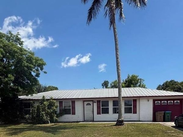 706 SW 31ST ST , Cape Coral, FL 33914