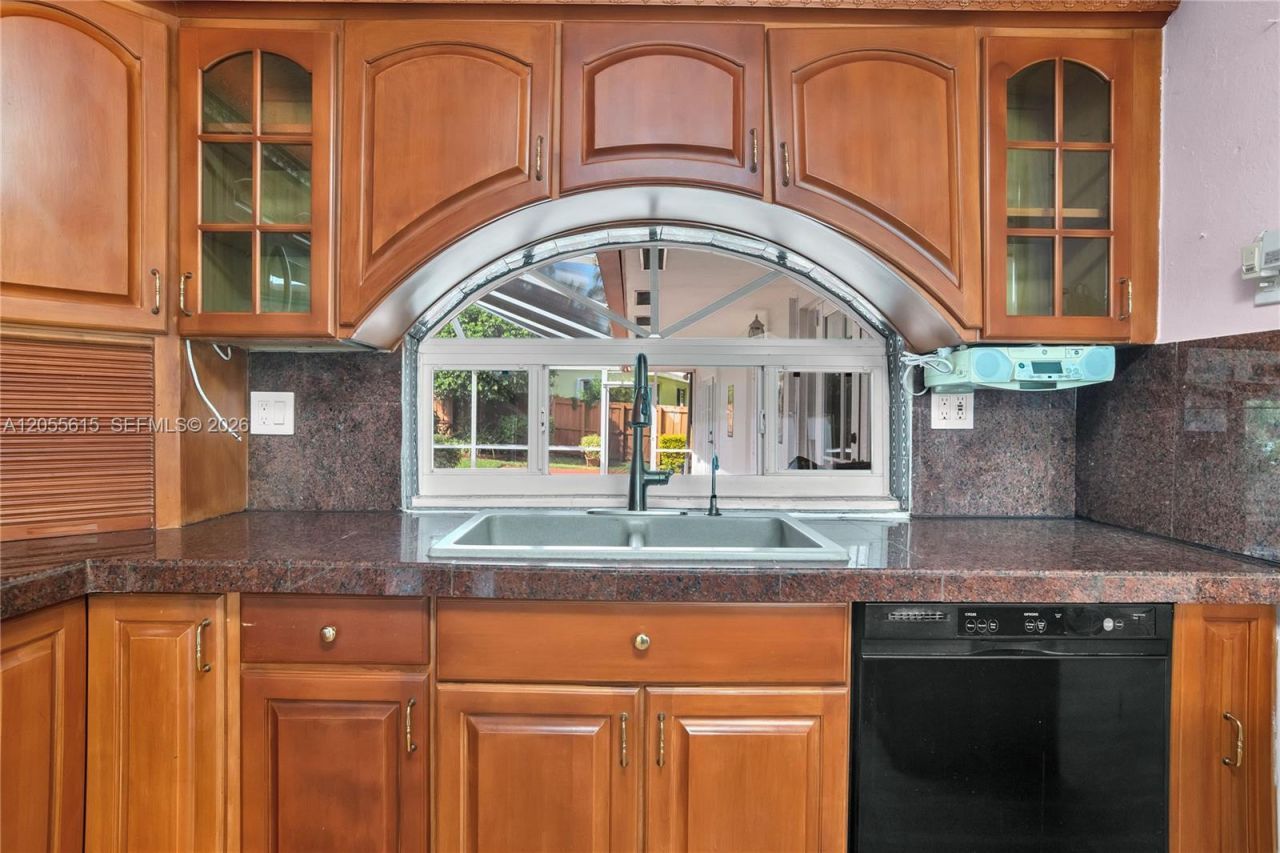 17320 SW 89th Ave , Palmetto Bay, FL 33157 Photo