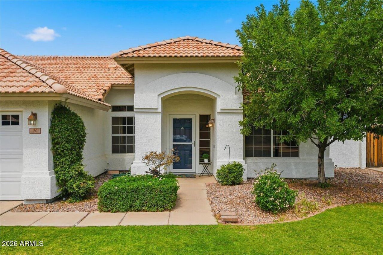 50 N Cobblestone Street, Gilbert, AZ 85234 Main Photo