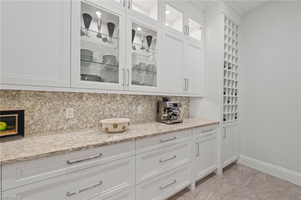 6641 Edgecumbe Dr, Naples, FL 34119 Photo