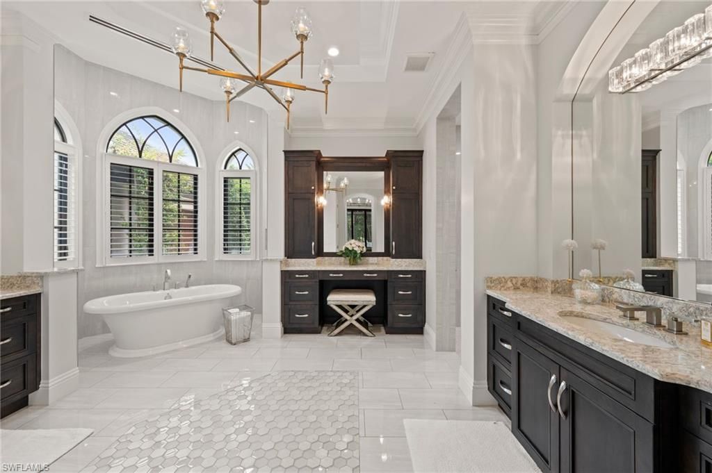 6641 Edgecumbe Dr, Naples, FL 34119 Photo