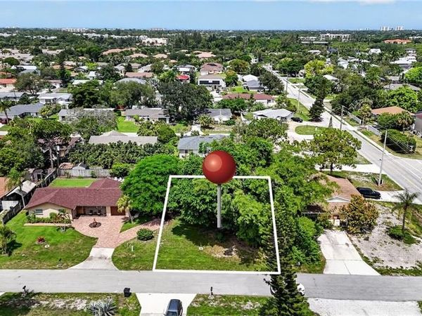 27506 Playa Del Rey LN , BONITA SPRINGS, FL 34135