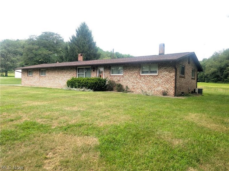 5779 Greer Road SE, Uhrichsville, OH 44683 Photo 3