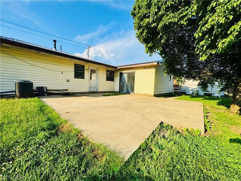 2309 Rockland Avenue, Belpre, OH 45714 Photo 4