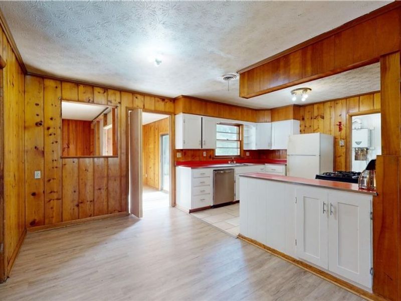 2309 Rockland Avenue, Belpre, OH 45714 Photo 9