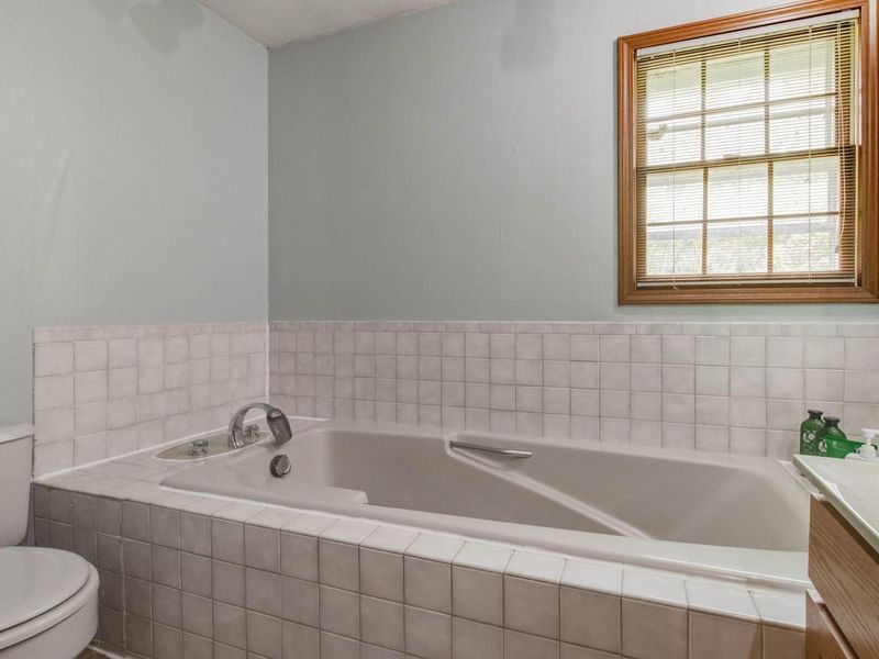 14057 Overholt Road, Van Wert, OH 45891 Photo 18