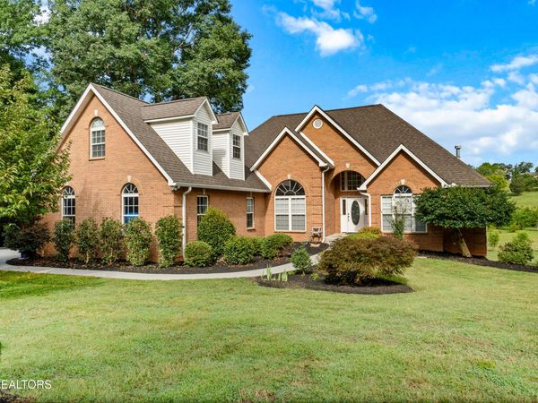 305 Pollys Way, Maryville, TN 37801