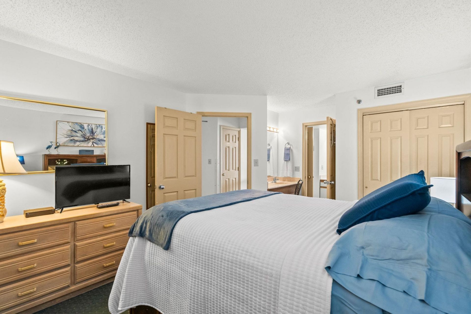 5523 N Ocean Blvd.  Photo 18