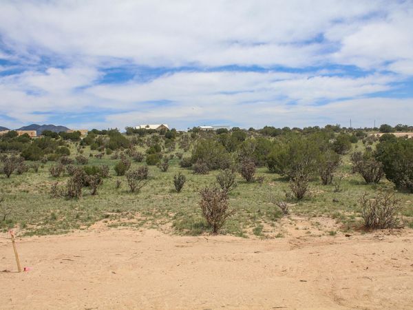 16 Neighborly Way , Edgewood, NM 87015