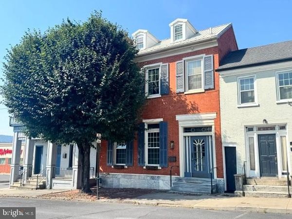 16 N BROWN ST , LEWISTOWN, PA 17044