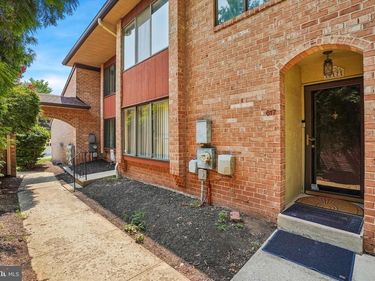 617 STONYBROOK DRIVE, Unit 617, WEST NORRITON, PA 19403