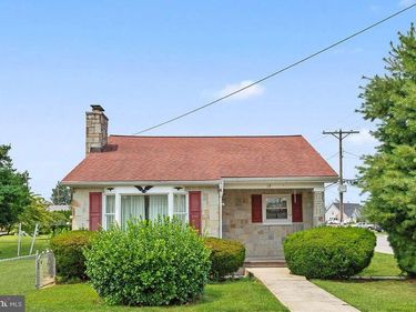 19 N JEFFERSON STREET, HANOVER, PA 17331