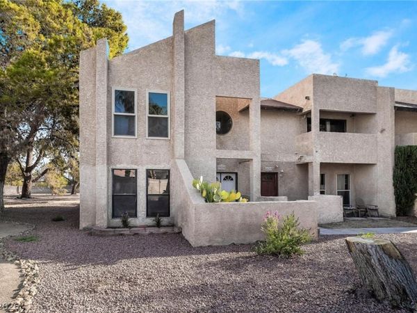 3929 S Torrey Pines Drive , Las Vegas, NV 89103