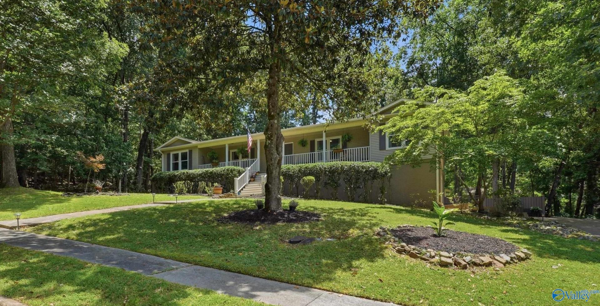 2616 SE Galahad Drive, Huntsville, AL 35803 Main Photo