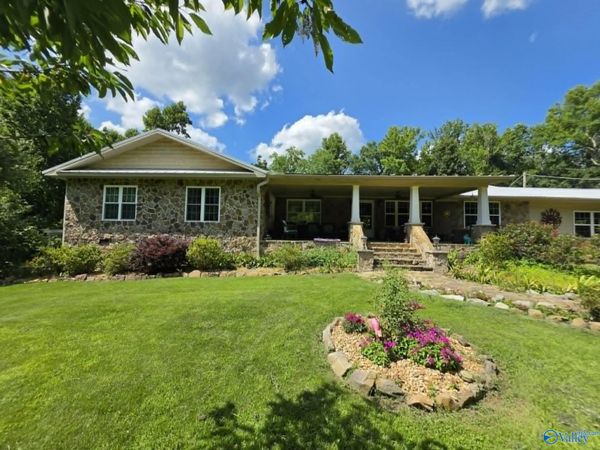 33 County Road 1205, Vinemont, AL 35179