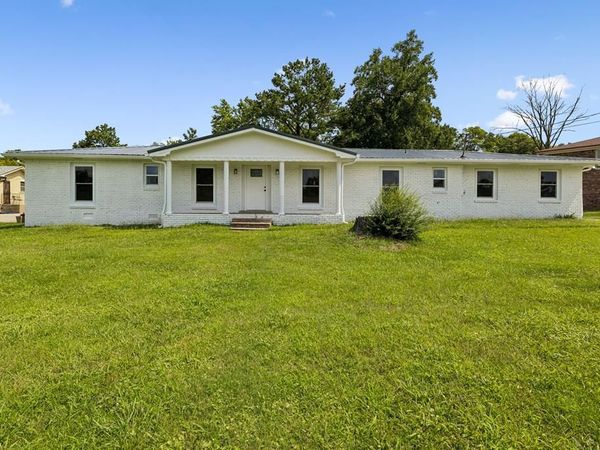 145 Southridge Dr, Nashville, TN 37207