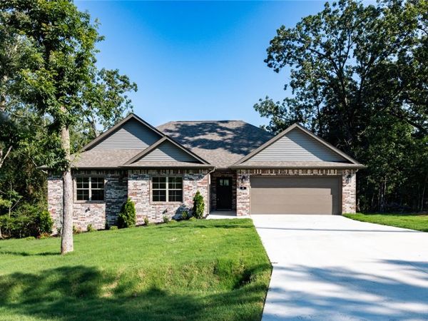 8 Strathdon Lane , Bella Vista, AR 72715