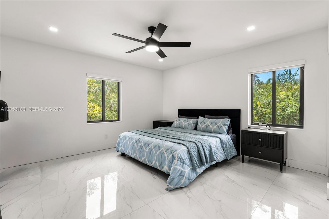 106 NW 84th St , Miami, FL 33150 Photo