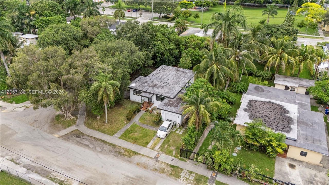 106 NW 84th St , Miami, FL 33150 Photo