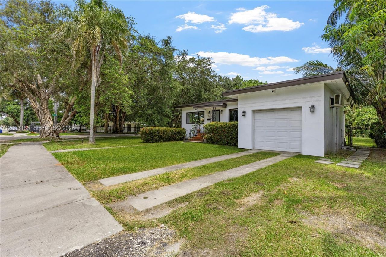 106 NW 84th St , Miami, FL 33150 Photo