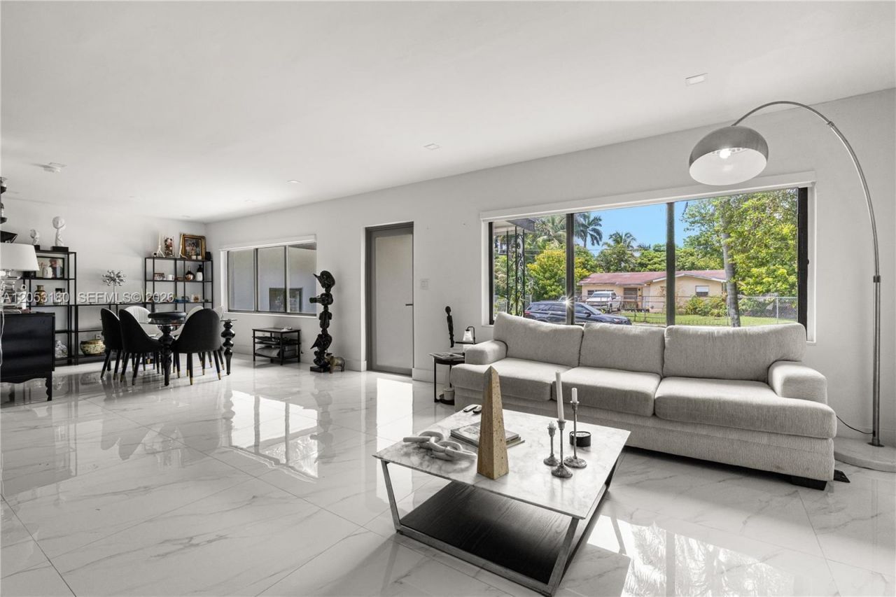 106 NW 84th St , Miami, FL 33150 Photo