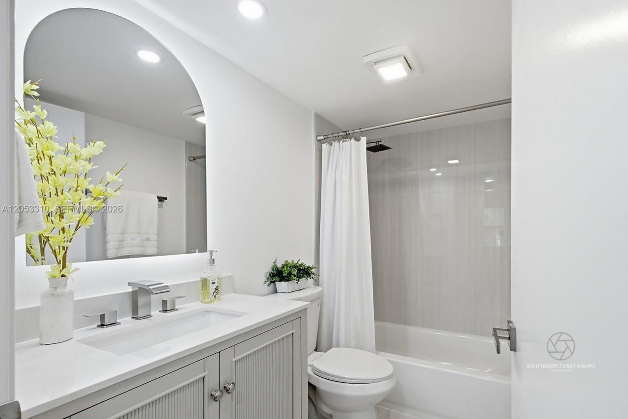 1351 SW 125th Ave , Unit 206S, Pembroke Pines, FL 33027 Photo