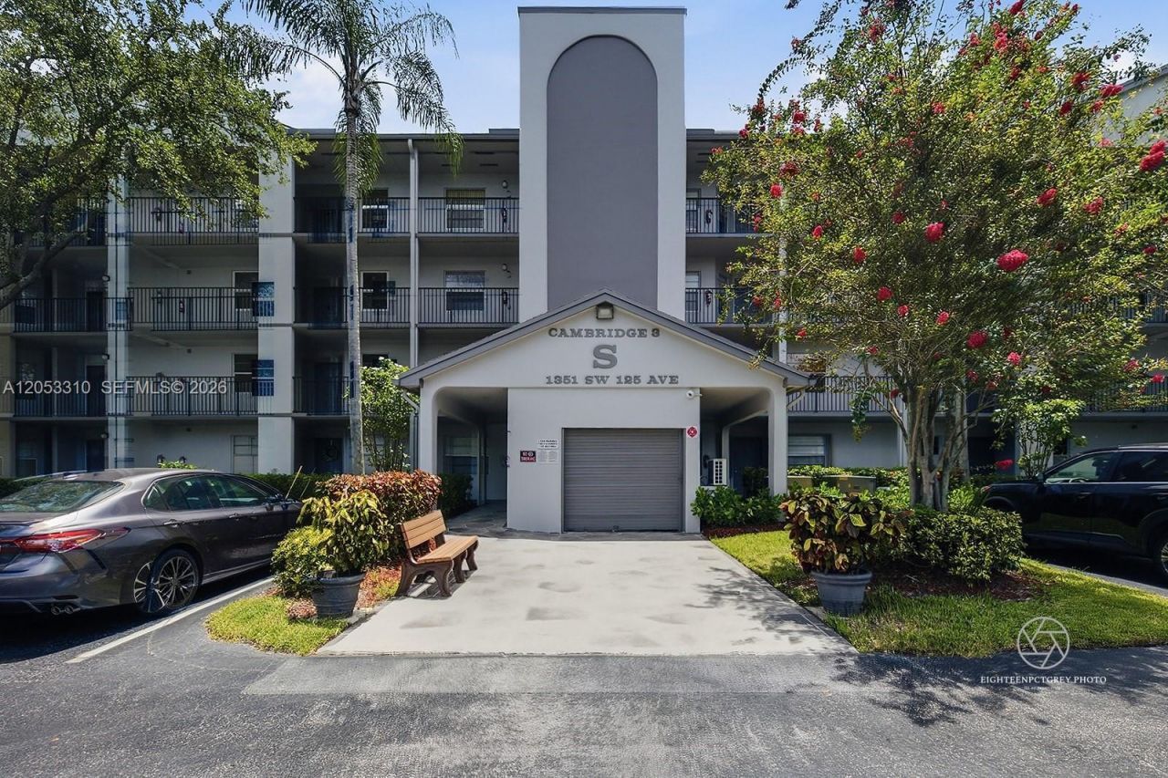 1351 SW 125th Ave , Unit 206S, Pembroke Pines, FL 33027 Photo