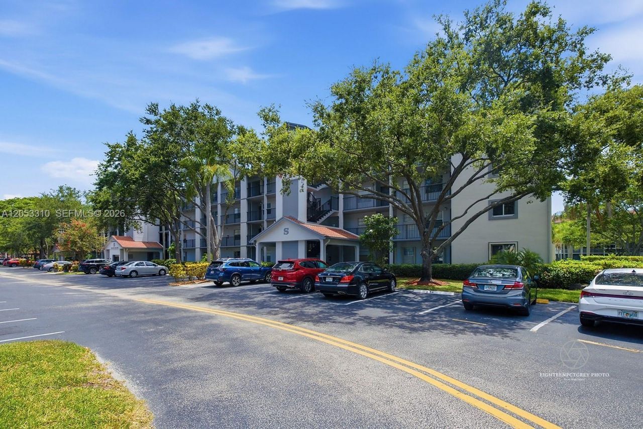 1351 SW 125th Ave , Unit 206S, Pembroke Pines, FL 33027 Photo