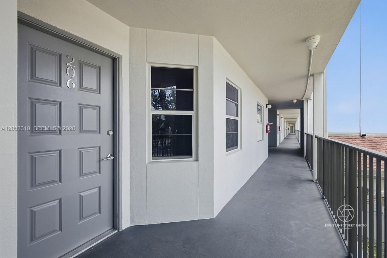 1351 SW 125th Ave , Unit 206S, Pembroke Pines, FL 33027 Photo