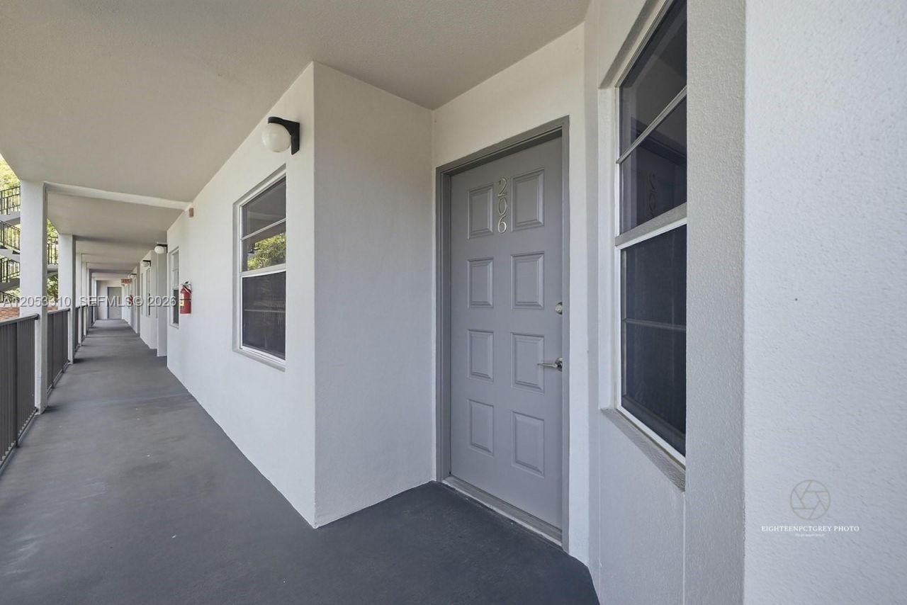 1351 SW 125th Ave , Unit 206S, Pembroke Pines, FL 33027 Photo