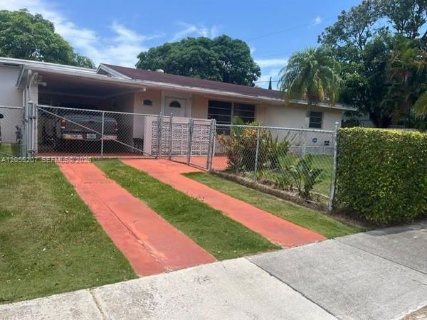 17861 SW 112th Pl , Miami, FL 33157