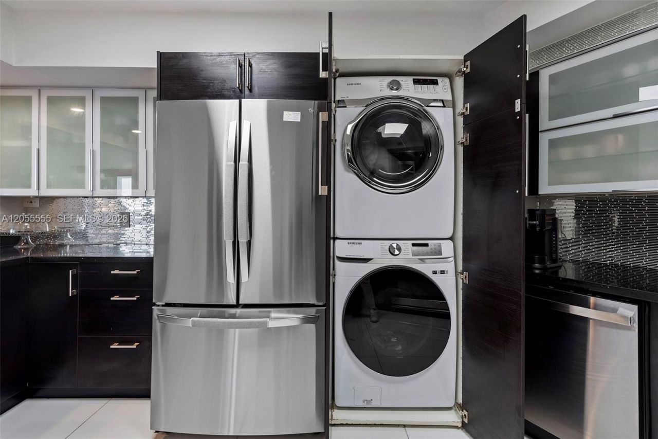 5151 Collins Ave , Unit 1420, Miami Beach, FL 33140 Photo