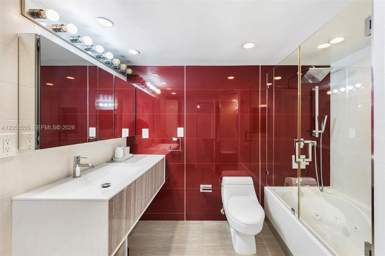 5151 Collins Ave , Unit 1420, Miami Beach, FL 33140 Photo