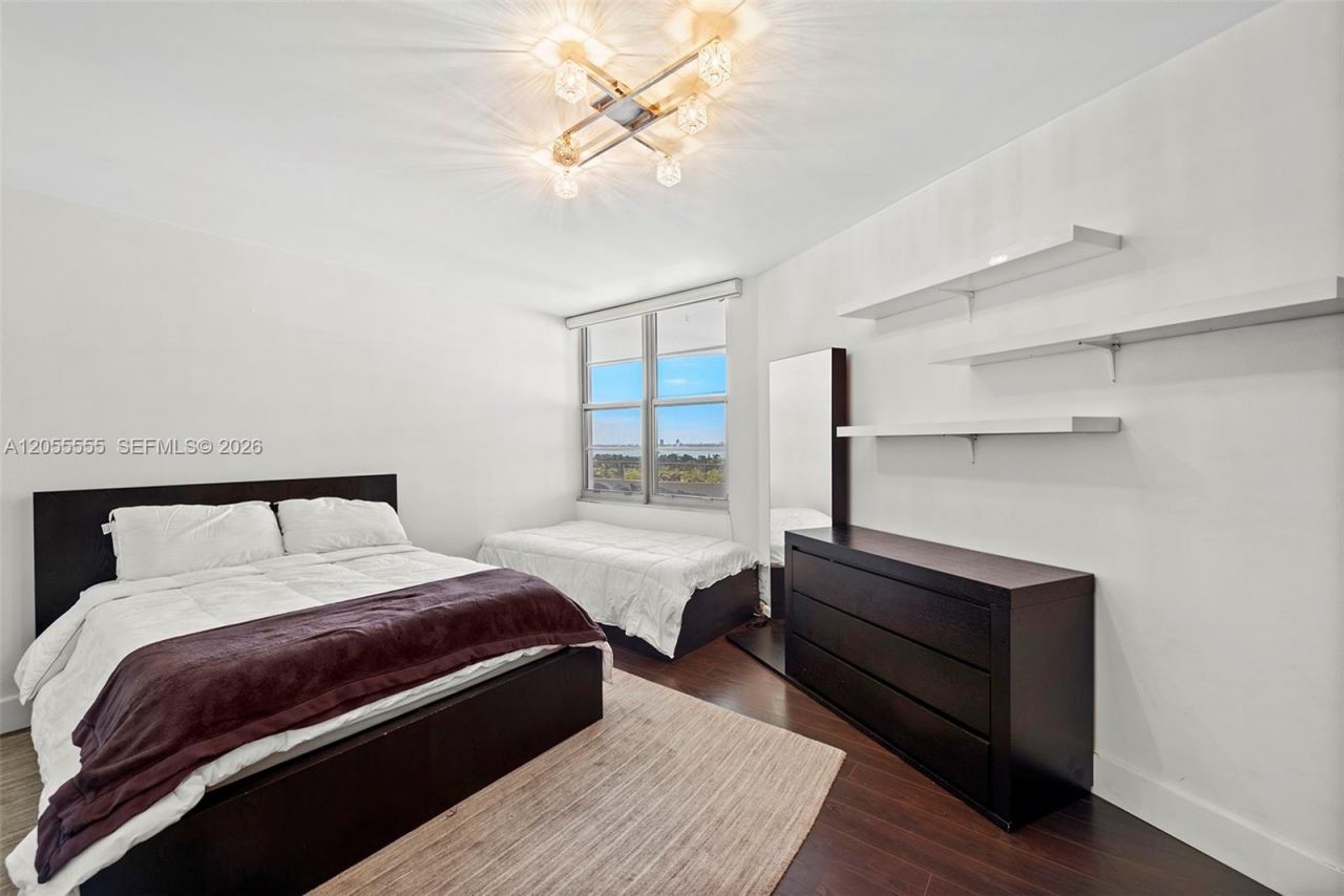 5151 Collins Ave , Unit 1420, Miami Beach, FL 33140 Photo