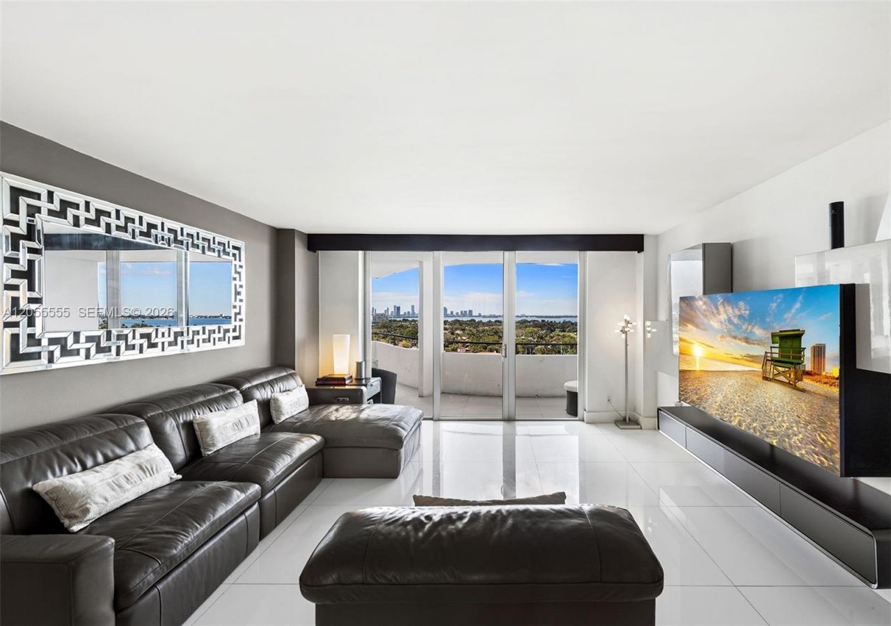 5151 Collins Ave , Unit 1420, Miami Beach, FL 33140 Photo