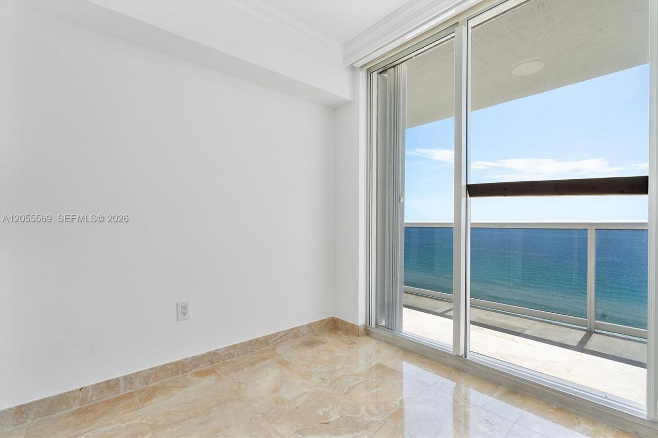 16711 Collins Ave, Unit 1207, Sunny Isles Beach, FL 33160 Photo